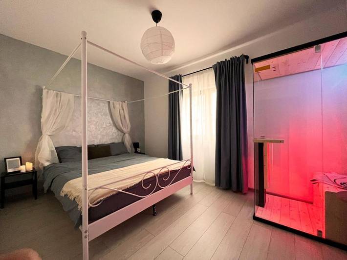 Appartement de vacances pour 8 personnes, avec Balcon et Jacuzzi ainsi que Terrasse et Sauna