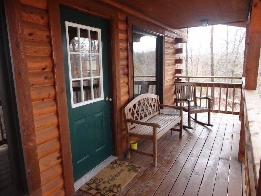 Lake House for 2 Guests in Ozark Mountains, Mark Twain National Forest
