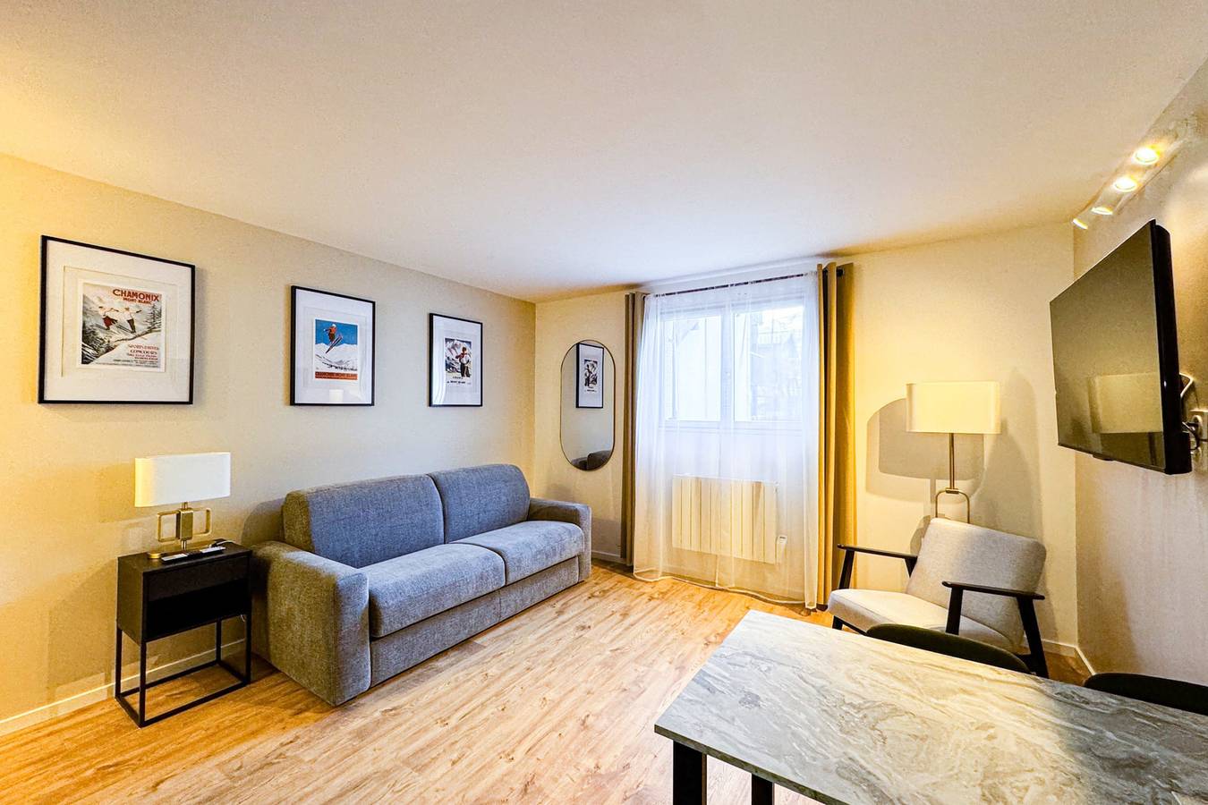 Estudio entero, Cozy mountain studio | Summer pool + parking in Les Houches, Macizo del Mont Blanc