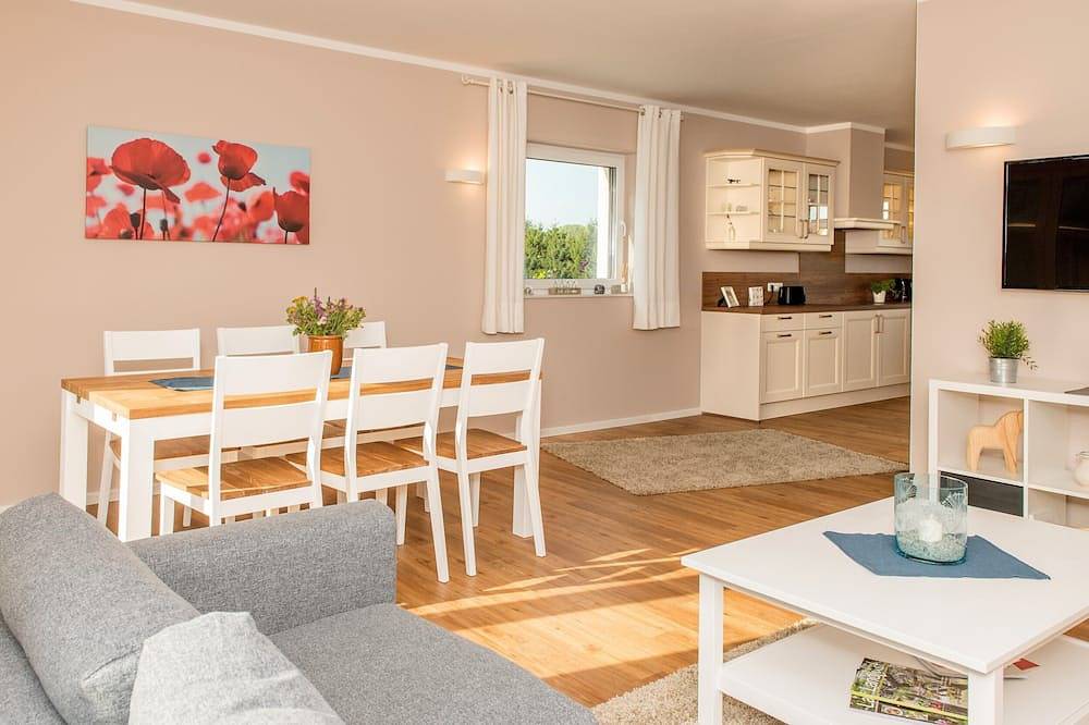 De Hüüs Achtern Sandlid - 4 Sterne Ferienhäuser in Bosau bei Plön - Haus B in Bosau, Ostholstein