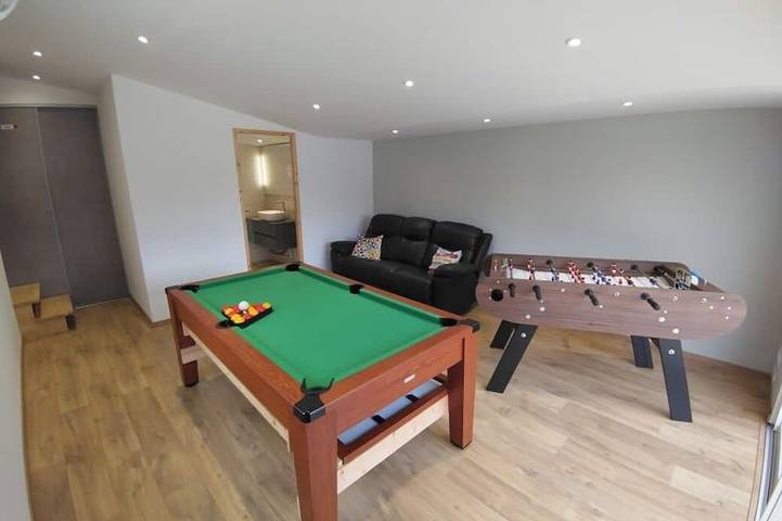 Villa pour 9 personnes, avec Terrasse et Jardin