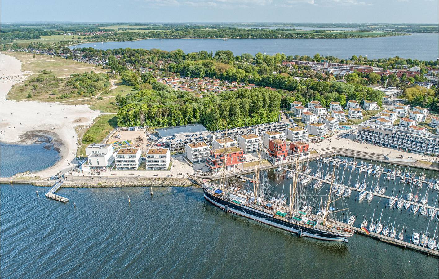 Ganze Ferienwohnung, Wohnung mit Meerblick: Terrasse, Küche, Parkplatz! in Ostseebad Travemünde, Lübecker Bucht