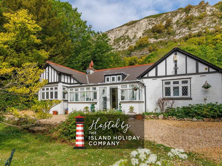 Bungalow for 8 people, with Garden on the Isle of Wight