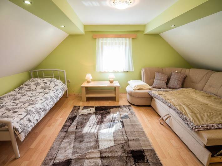 Location de vacances pour 6 personnes, avec jardin et terrasse, adapté aux familles dans Brežice