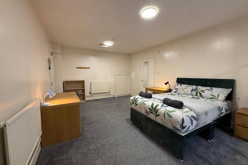 Entire apartment, Private Self-Contained Studio - Central Lancaster in Lancaster, Lancashire