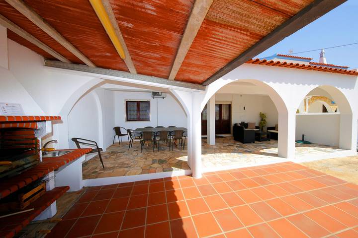 Gîte pour 8 personnes, avec balcon et jardin à Manta Rota - 2