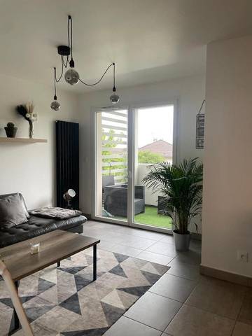 Gîte pour 2 personnes, avec balcon à Chassieu