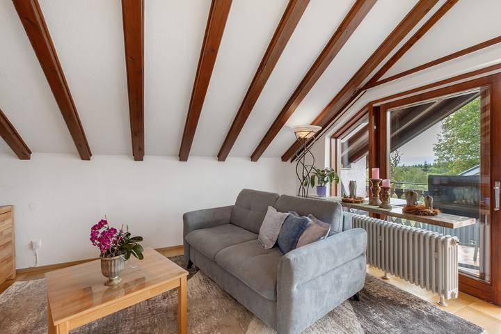 Appartement entier, Appartement "Fernsicht" avec vue sur les montagnes, balcon et Wi-Fi in Zwiefalten, Neckar-Alb