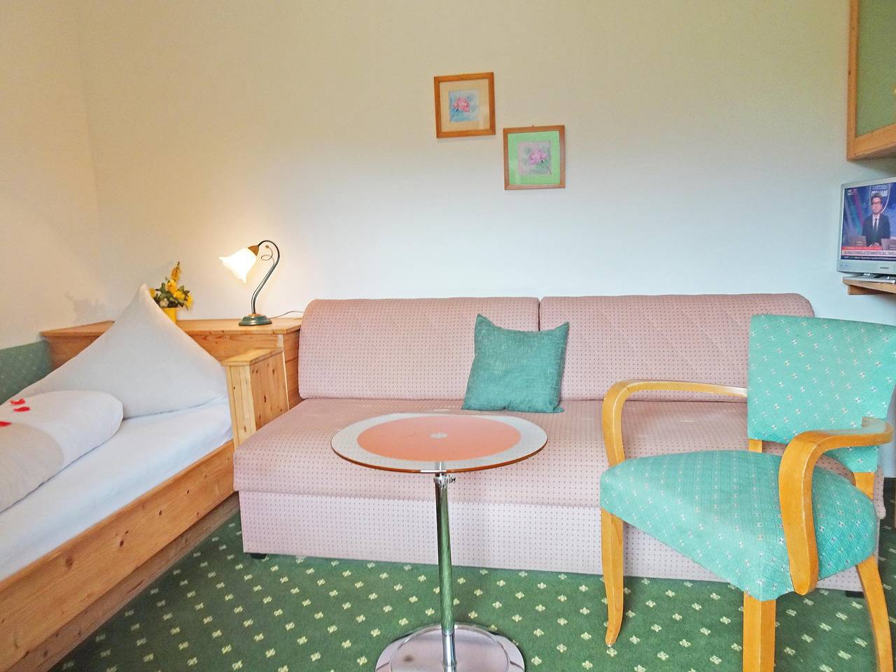 Ganze Ferienwohnung, Einzelzimmer Balkon/Terrasse (1-2 p.) in Millstatt, Oberkärnten