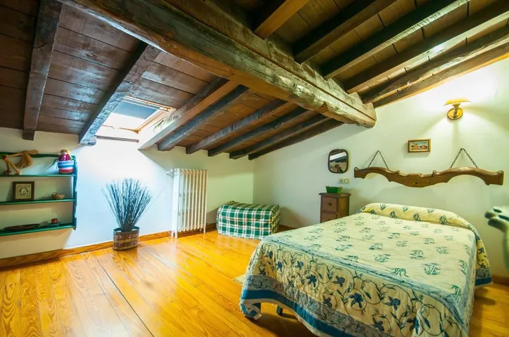 Casa rural para 9 personas, con terraza y jardín - 1