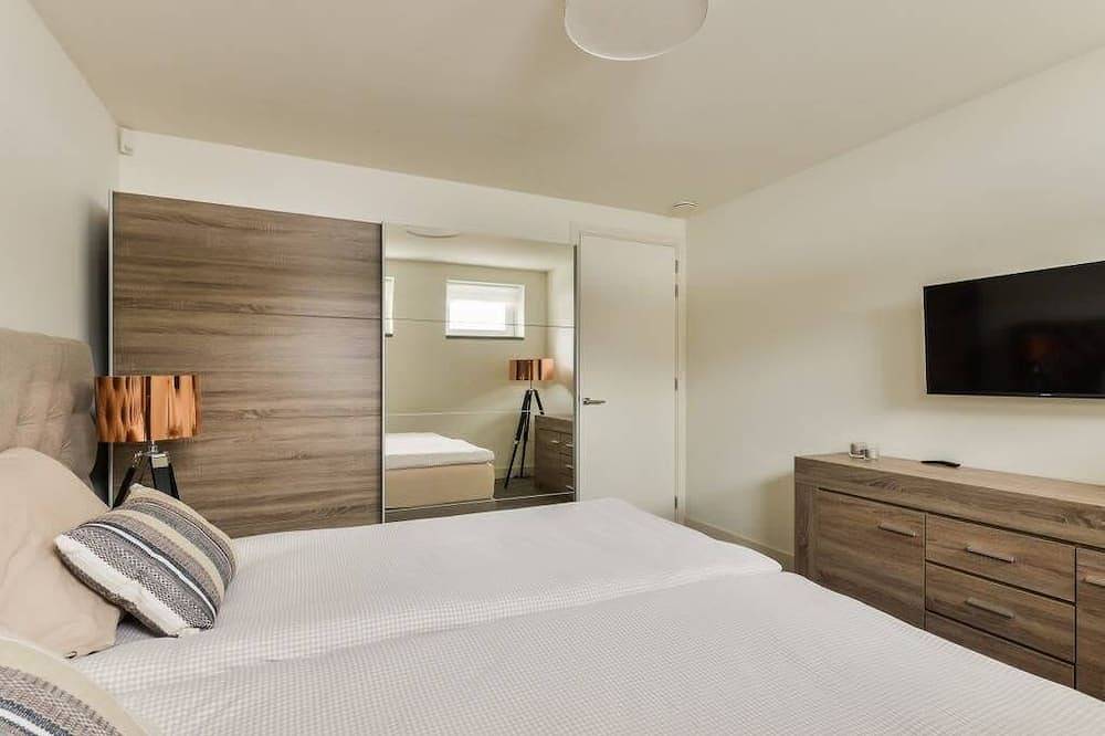 Luxury Family Residence Schinkeldijkje (Familie 4 Personen oder 1 Paar 25+) in Aalsmeer, Nordholland