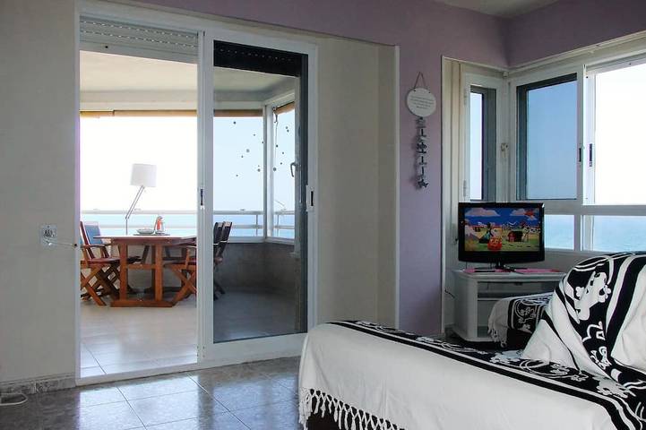 Ganze Wohnung, Alicante, tolle Aussicht, Sonne und Strand Vier seasson (3 Schlafzimmer) WIFI. in Alicante, Costa Blanca
