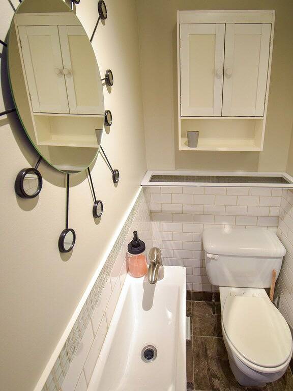 Cozy Main Floor Suite, 3bdr-5ppl, practical & great city access in Calgary, Kanadische Rocky Mountains