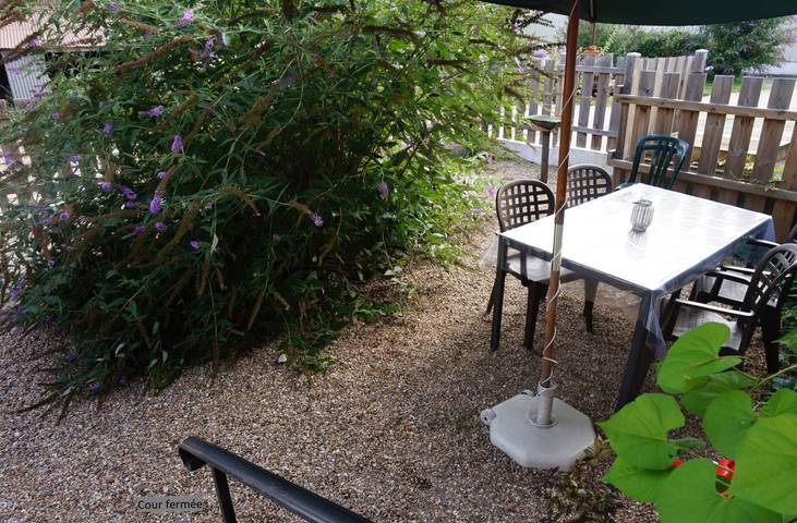Gîte pour 4 personnes, avec terrasse et jardin à Thésée - 3