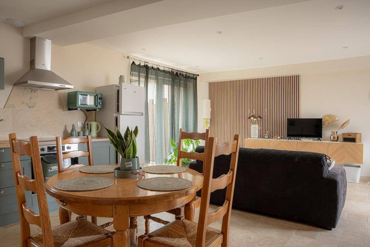 Appartement entier, Appartement familial proche Chablis & Auxerre in Vergigny, Région d'Auxerre
