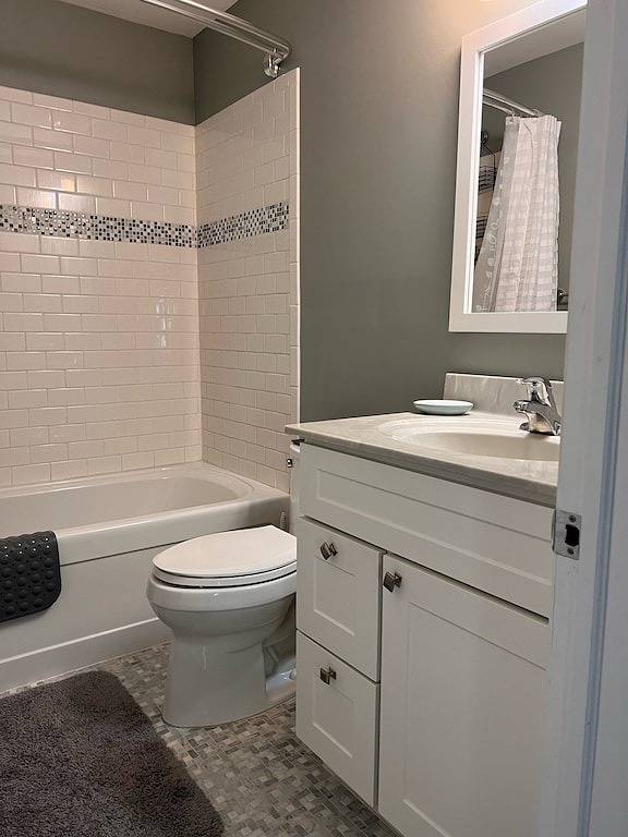 Beautiful fully renovated quad in Village Green in Cape May, Cape May County