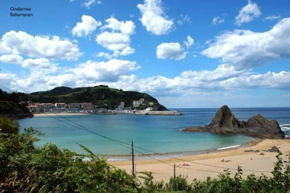 Apartamento entero, Apartamento con valor cultural a 10 min a pie de la playa y 5 del centro in Ondárroa, Costa Vasca