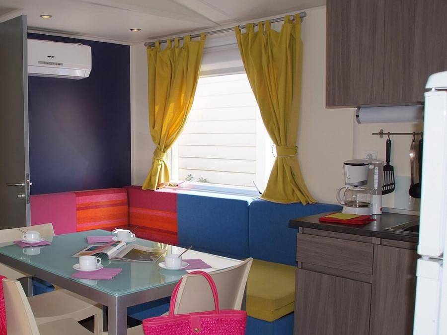 Camping Tikayan la Vallée du Paradis - Mobilheim 8 personen - Texas Standard. in Saint-Raphaël, Massif de l'Esterel
