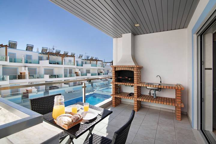 Location de vacances pour 8 personnes, avec balcon et bassin pour enfant dans Vila Nova de Cacela - 2