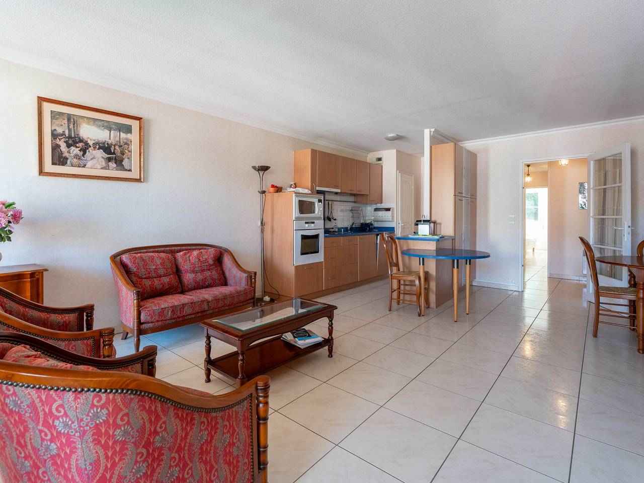 Entire apartment, Central Arcachon Apartment - 2 Bedrooms, Terrace, Parking, Near Parc Mauresque in Arcachon, Arcachon region