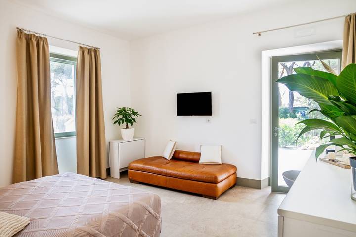 Hel lejlighed, 'Casale Lorenzo - Room 3' with private veranda, shared garden and air conditioning in Orbetello, Grosseto Provinsen