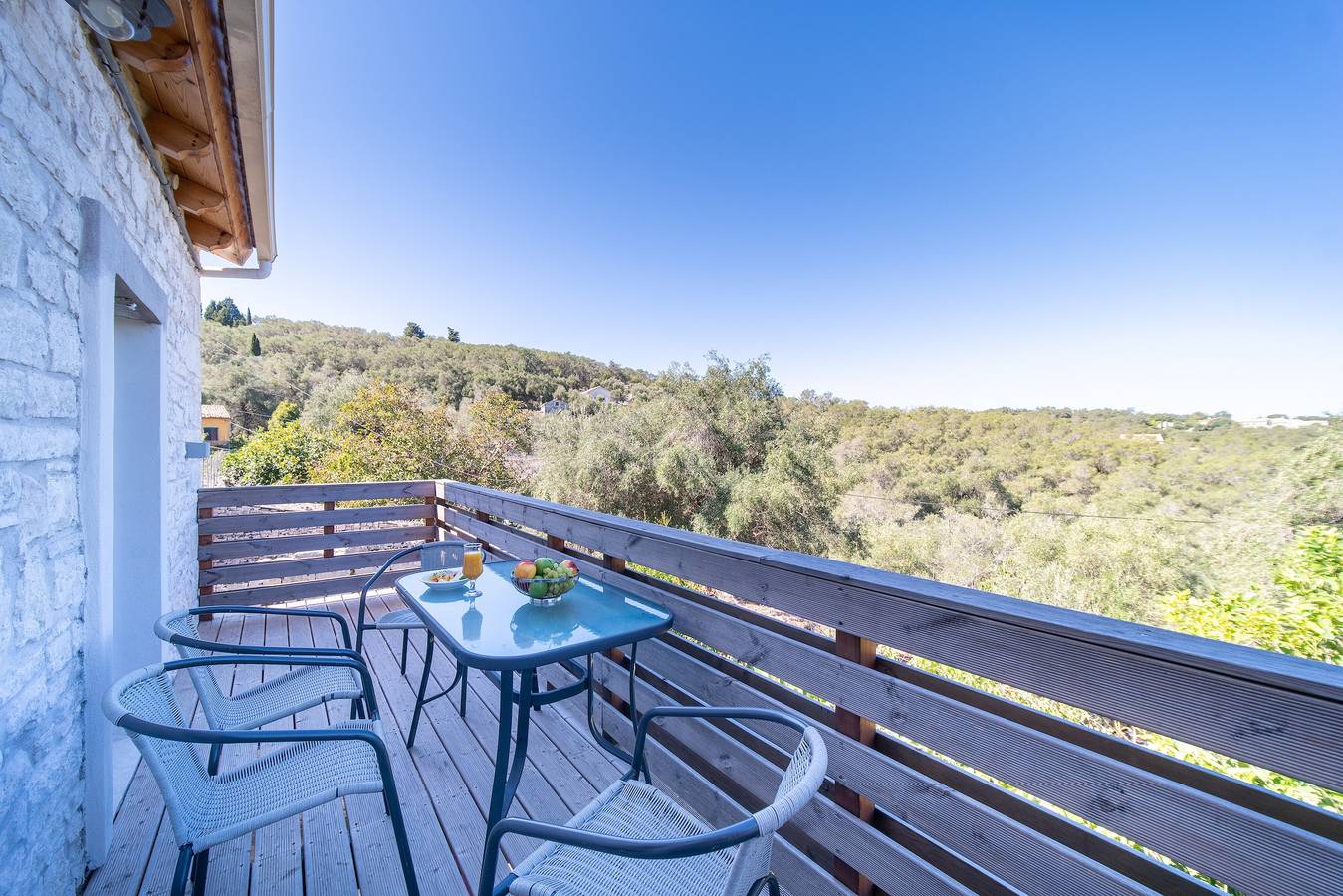 Villa Adamantia Paxos con piscina, terraza y Wi-Fi in Ozias, Paxoí
