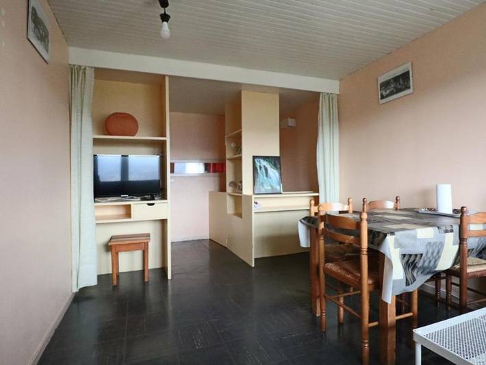 Gîte pour 4 personnes, avec balcon dans La Banne d'Ordanche