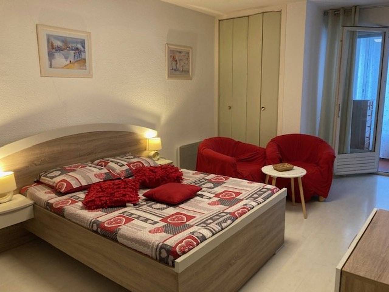 Studio entier, Studio tout équipé avec loggia, parking et Wi-Fi à 50m des cures - 2 pers - Animaux Ok in Amélie-les-Bains-Palalda, Région de Céret