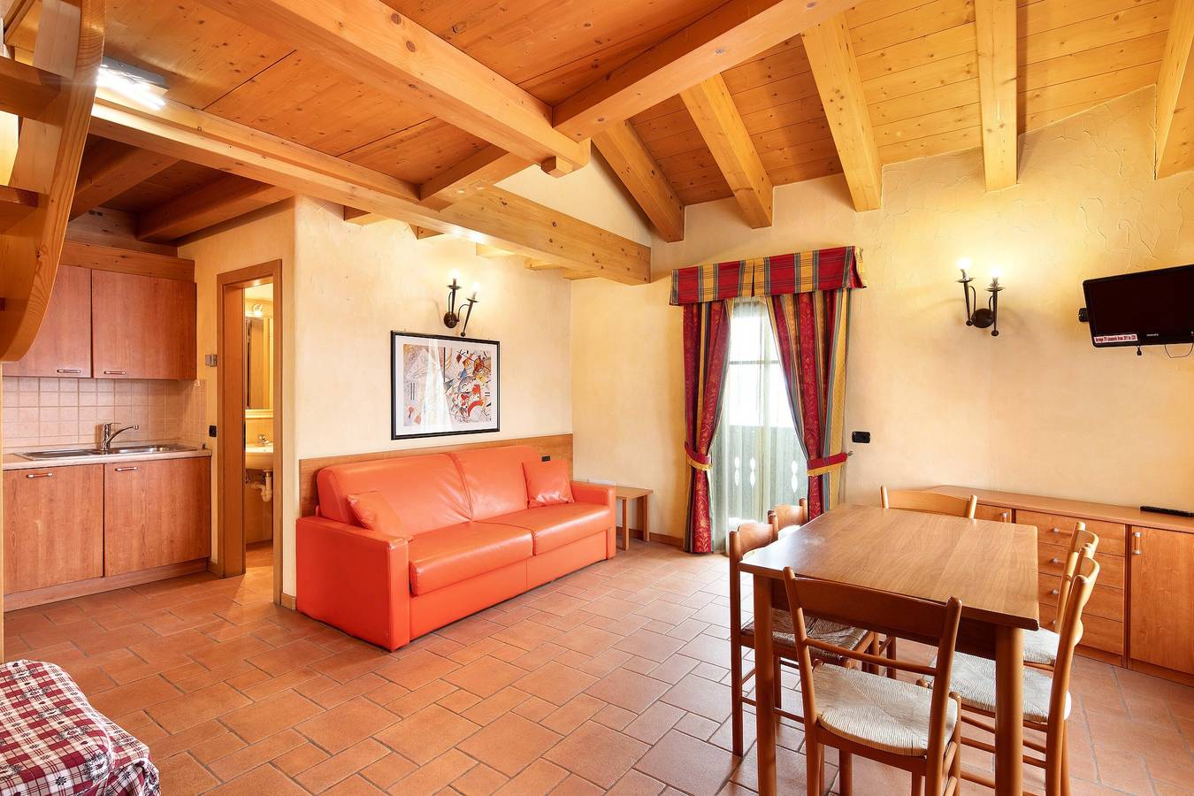 Appartamento intero, Appartamento 'Chalet Li Palù Trilocale 2' con vista montagna, balcone e Wi-Fi in Livigno (Borgo), Livigno