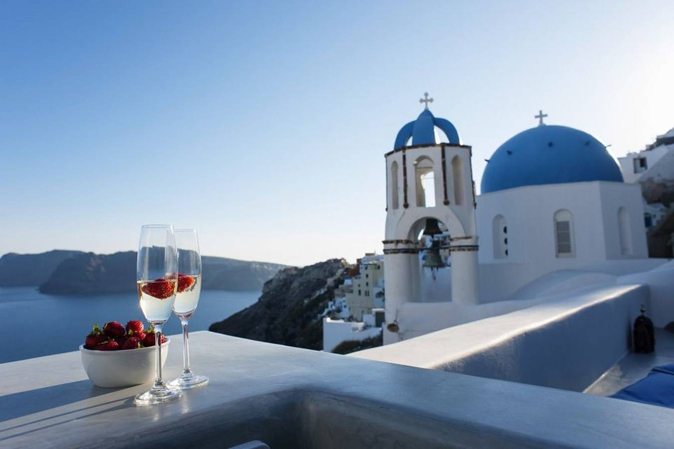 Extravagant Santorini Villa | 2 Bedrooms | Villa Elara | Sun Terrace With Sea View | Outdoor Heated Jacuzzi | Oia in Ormos Ammoudiou, Oia
