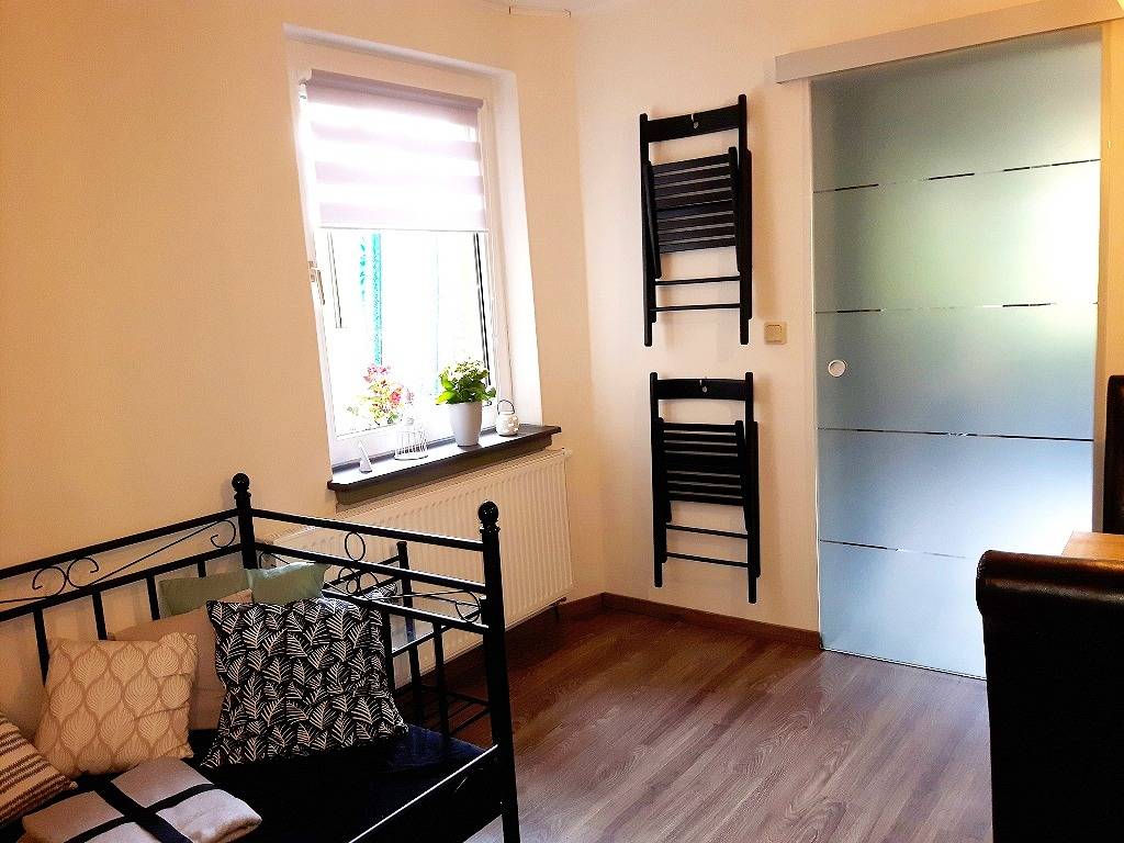 Ganze Ferienwohnung, Ferienwohnung Talblick - Fw "Talblick" mit Wohn-/Schlafraum, Schlafraum, Wohnküche mit Aufbettung in Wartburg, Eisenach