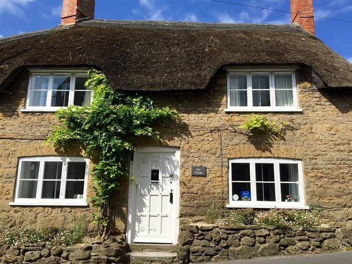 Cottage for 4 people, with Garden in Burton Bradstock