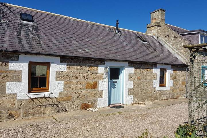 Holiday rental for 4 people, with garden in Lossiemouth