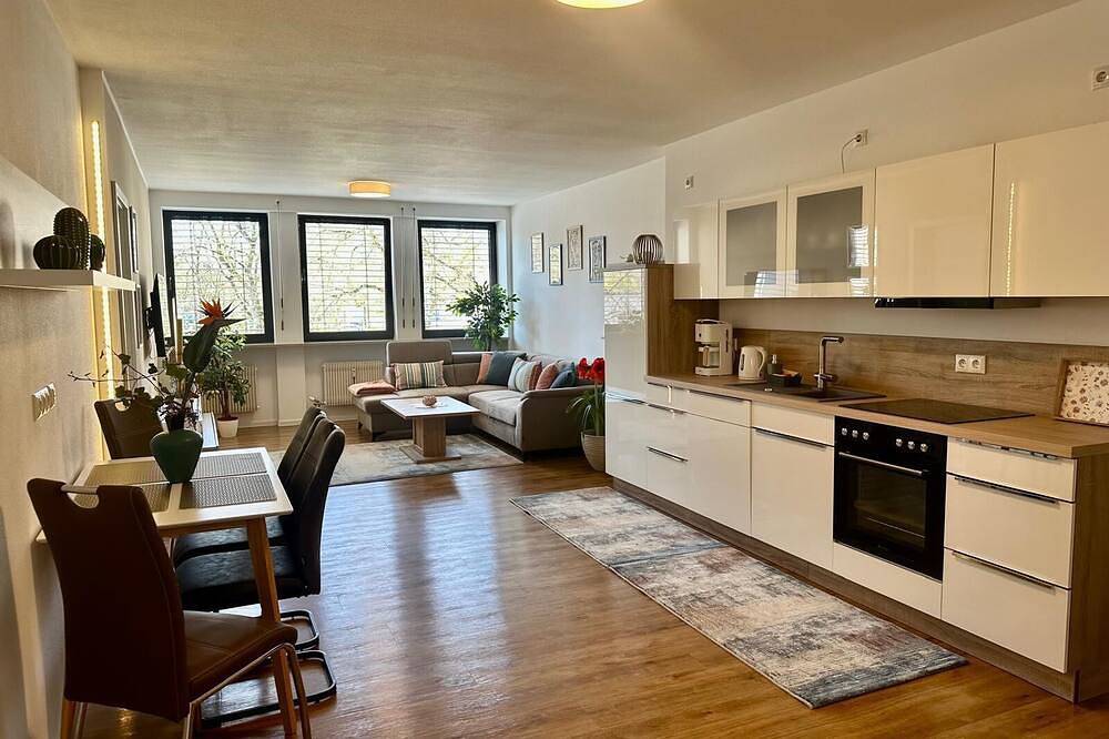 Ganze Wohnung, Gemütliche Ferienwohnung mit zwei Schlafzimmern im Herzen von Schweinfurt in Schweinfurt, Fränkisches Weinland