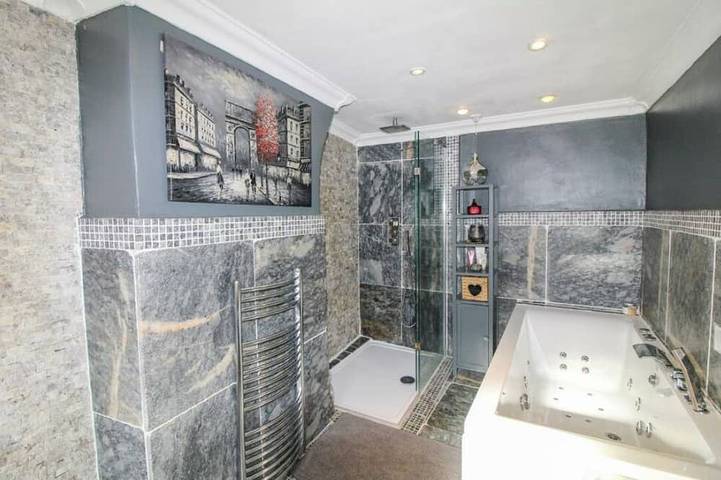 Maison de ville centrale avec bain à remous jacuzzi et salle de télévision 3D in Ripon, Nidderdale