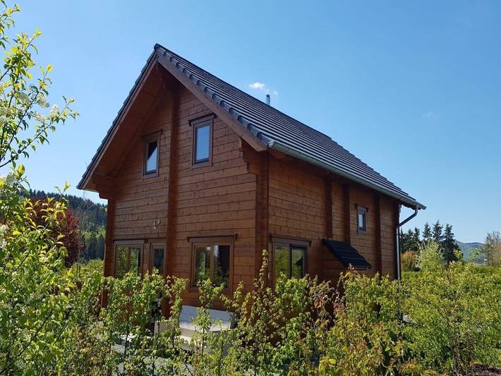 Ferienhaus für 8 Personen, mit Terrasse und Sauna sowie Garten