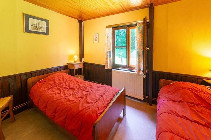 Gîte pour 5 personnes, avec piscine ainsi que terrasse et jardin dans Grand Halleux - 3