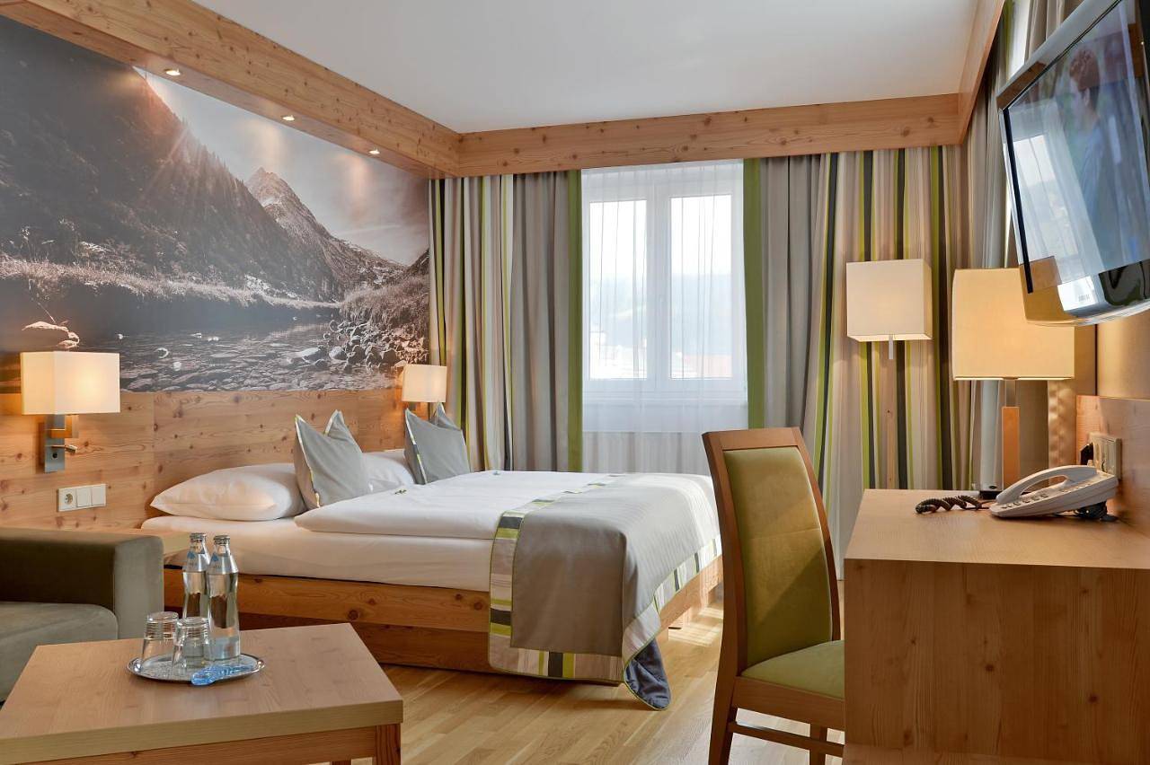 Hotel Goldener Adler Wattens in Tuxer Alpen, Wattens
