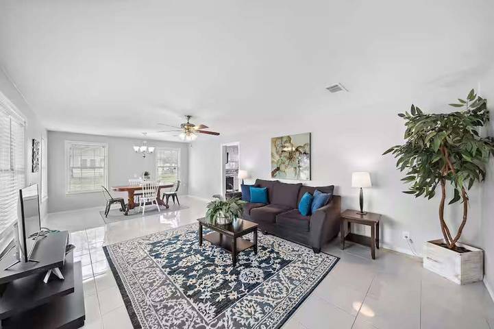 Vacation house for 11 people, with yard and terrace in Texas