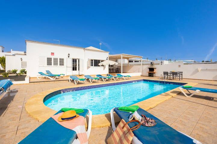 Villa voor 10 personen, with Balkon and Terras as well as Tuin in Puerto Calero