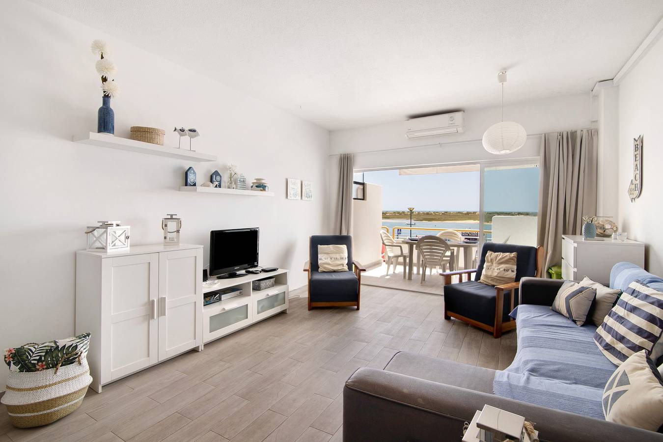 Ganze Wohnung, Ferienwohnung 'Cabanas Mar 96' mit Meerblick, Wlan und Klimaanlage in Cabanas de Tavira, Conceição e Cabanas de Tavira