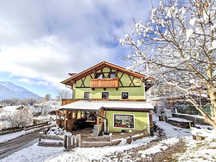 Ferienwohnung für 4 Personen, mit Garten und Balkon in Innsbruck und Umgebung