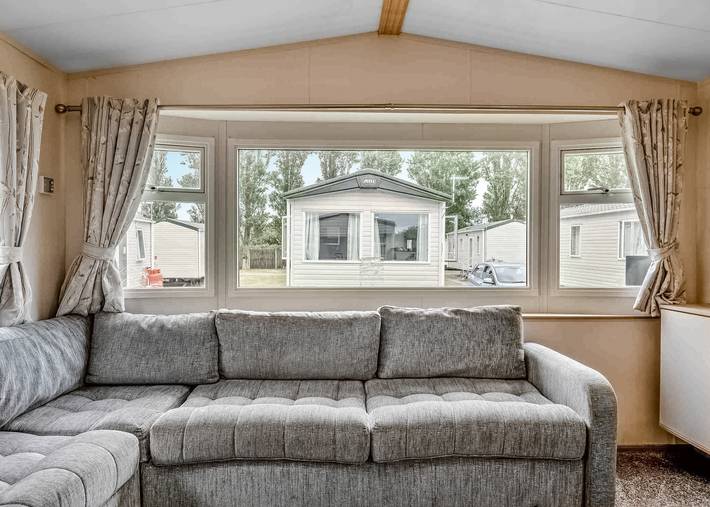 Caravan for 6 people in The Broads