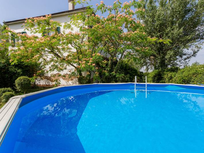 Casa de vacaciones para 10 personas, con vistas además de terraza y jardín - 1