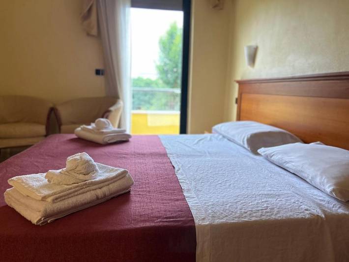 Hotel per 3 persone, con giardino e panorama nonché balcone - 1