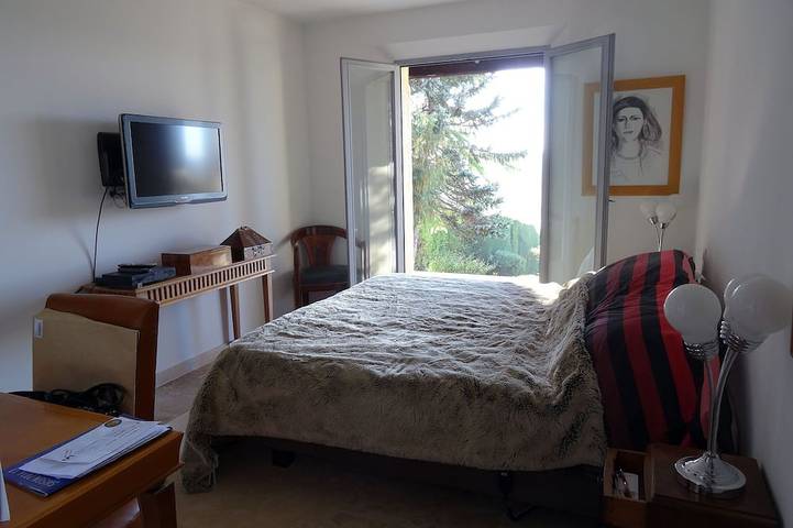 Location de vacances pour 7 personnes, avec jardin et jacuzzi à Châteauneuf-Grasse - 2