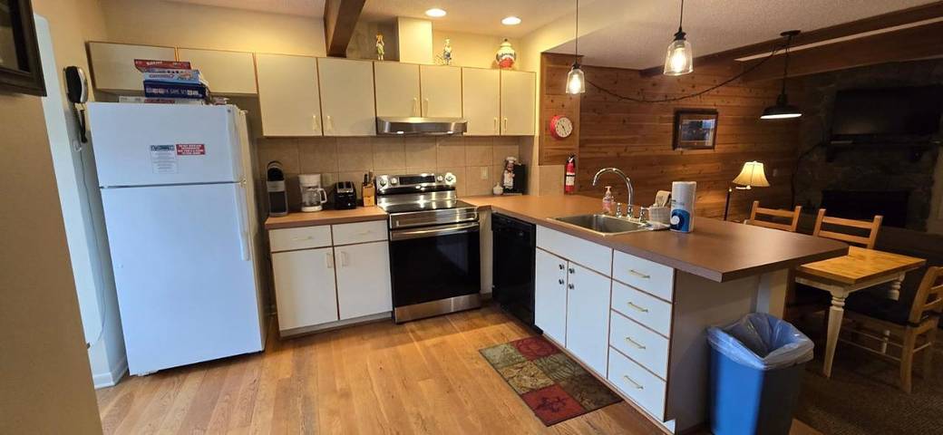 Villa für 7 Personen, mit Whirlpool und Balkon - 1