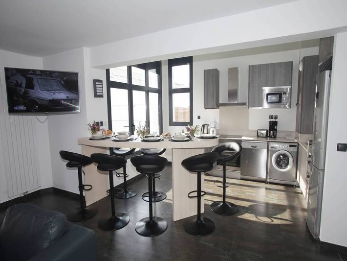 Villa pour 8 personnes, avec balcon et piscine, adapté aux familles au Pays basque - 2