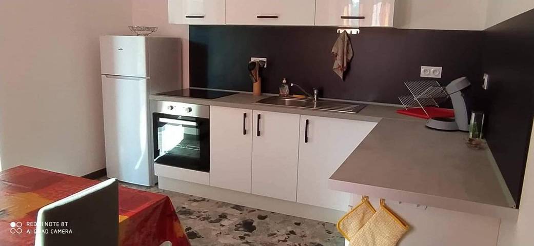 Gîte pour 4 personnes, avec terrasse et vue dans Domvallier