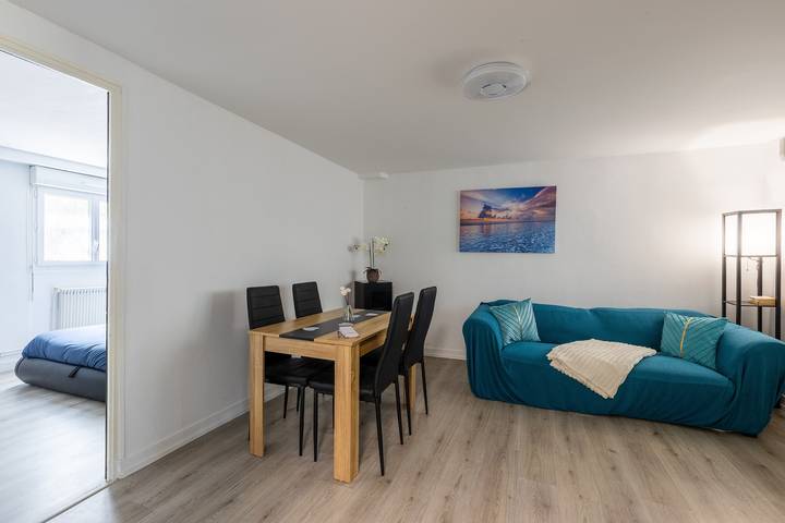 Appartement de vacances pour 4 personnes, avec terrasse et jardin à Bourges